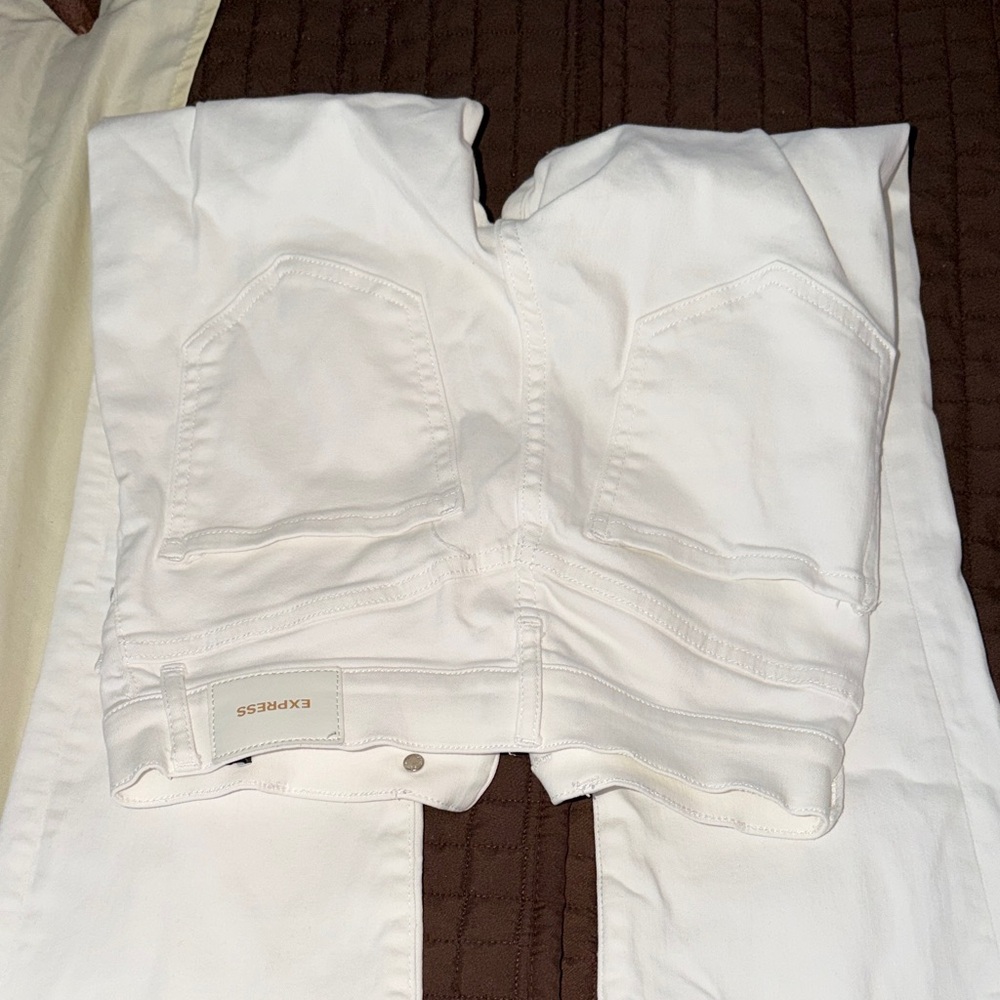 Express Classic White Denim